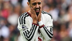 Carrick dismisses ‘lazy’ Manchester United criticism and defends Fernandes’ leadership