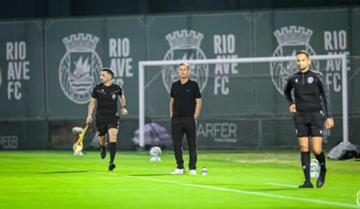 Sotiris Silaidopoulos responde ao após o Rio Ave x Sporting: «Isso foi um grande problema para nós na primeira parte»