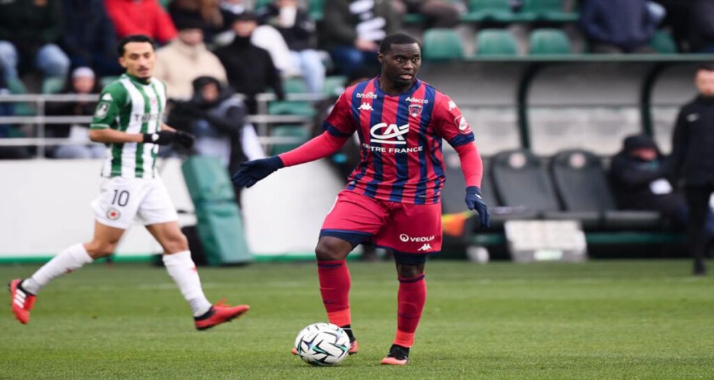 Henri Saivet signe avec un club de Ligue 3, Nice prête deux joueurs
