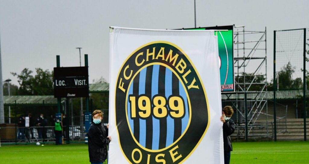 National 1 : le FC Chambly-Oise maintient son parcours parfait malgré une expulsion précoce