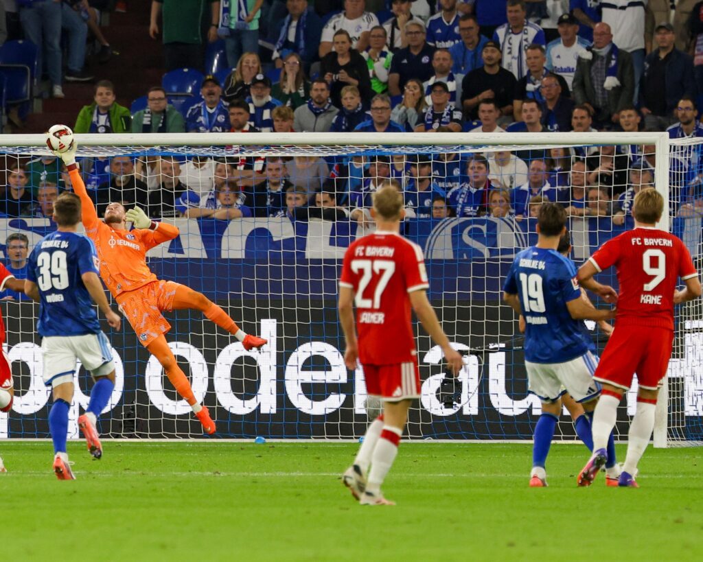 Karius brille face à Kane alors que Schalke neutralise le Bayern au retour de Neuer