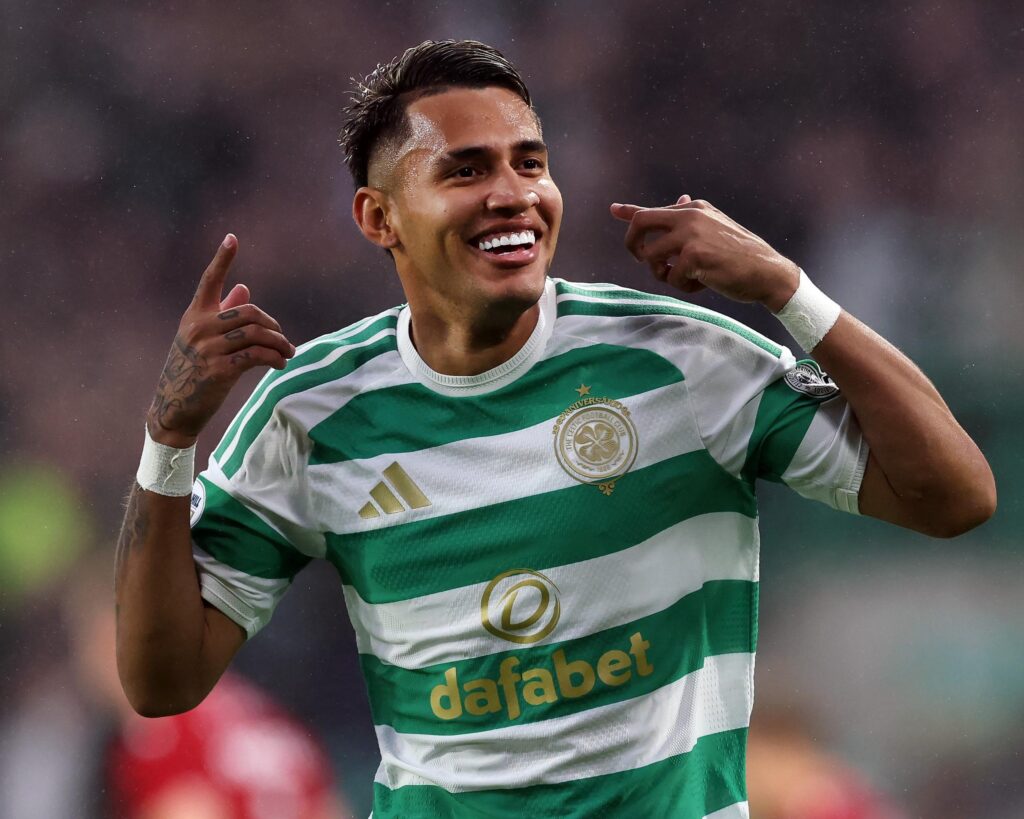 Celtic triomphe contre Aberdeen grâce à Durán, Rangers battent Falkirk