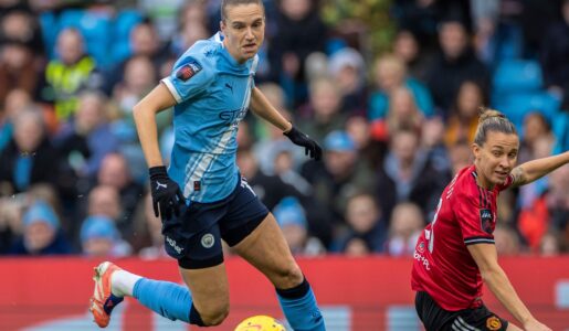 Manchester City’s Vivianne Miedema could miss rest of year with knee injury