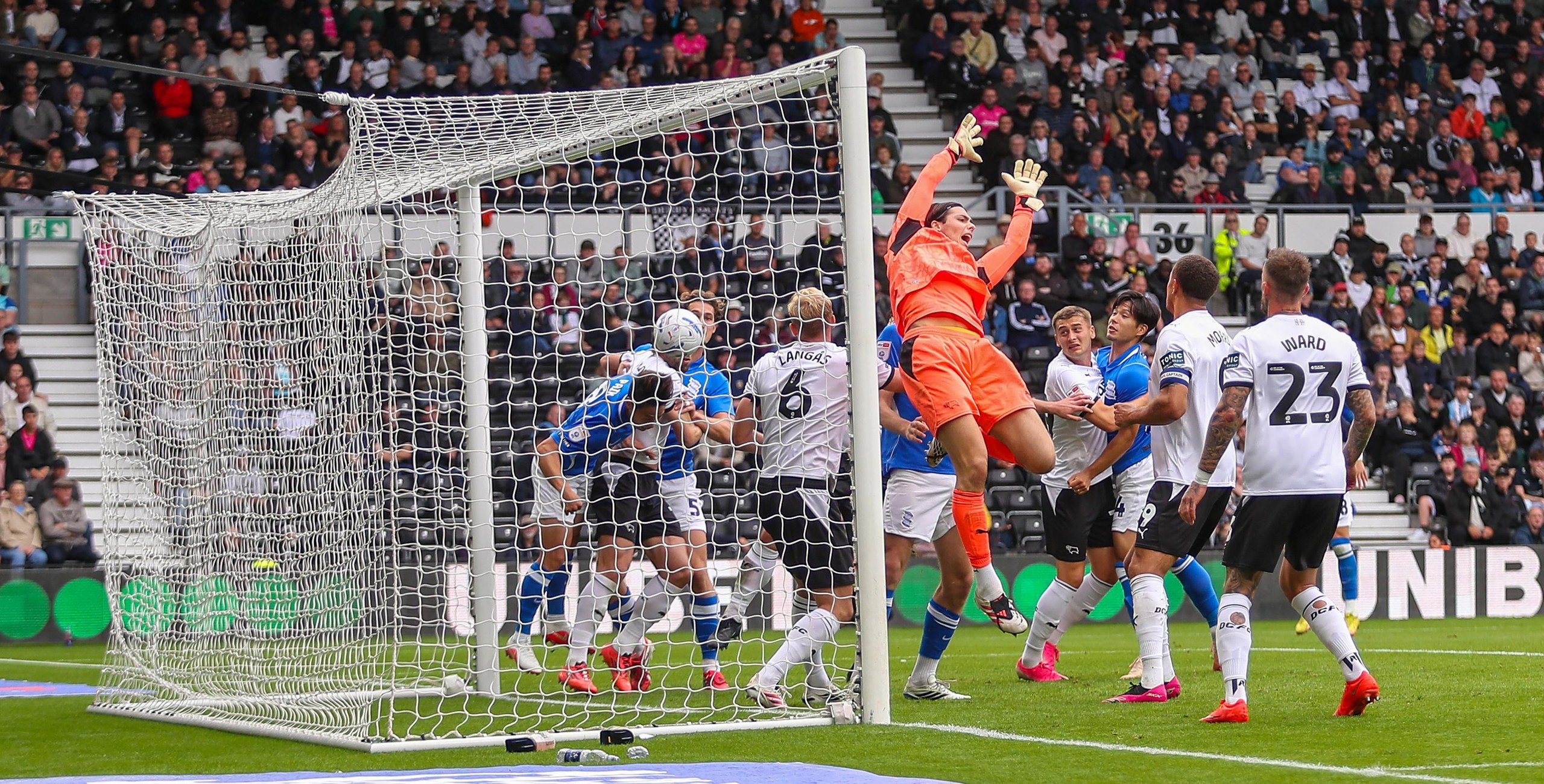 Derby County goalkeeper Jacob Widell Zetterstrom misjudges the flight of an inswinging Liam Millar corner to allow Paik Seung-Ho to score Birmingham City’s winner.