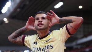 Sunderland v Arsenal: Premier League – live