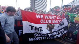 Manchester United v Manchester City: Premier League – live