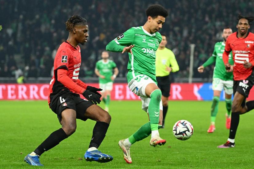 Djylian N&rsquo;Guessan prolonge avec Saint-Étienne et rejoint Brest en prêt