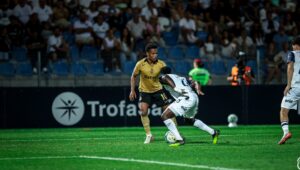 Imprensa inglesa coloca Geny Catamo no radar de novo clube da Premier League