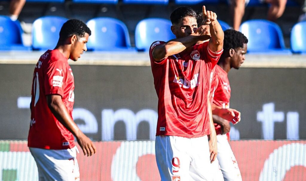 Gonçalo Paciência brille et Santa Clara s&rsquo;impose face à Arouca en Primeira Liga
