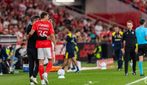 A praia onde o Benfica se está a habituar a atacar é a mesma onde ficou perto de morrer e outras lições de agosto