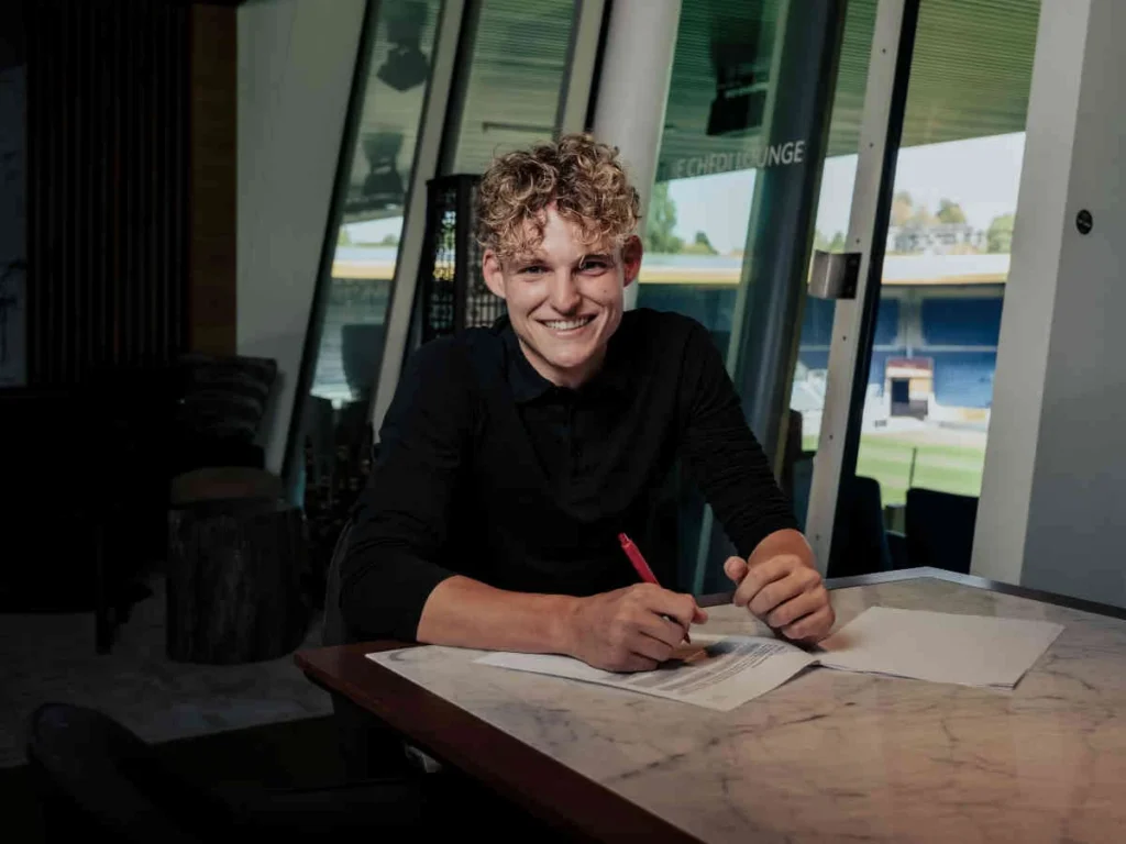 Le FC Lucerne prolonge le contrat de son jeune talent Mio Zimmermann