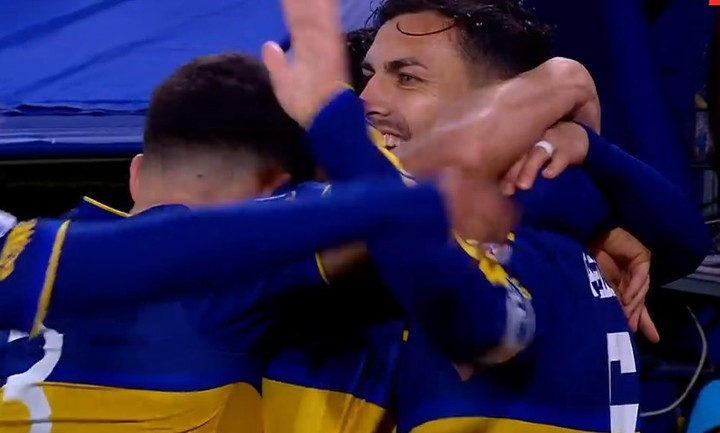 El lujo de Paredes ante Sao Paulo