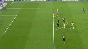 Kadıköy’de gol sevinci kısa sürdü! İrfan Can Kahveci ofsayta takıldı
